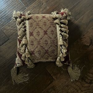 Decorative Tassel Pillow in Burgundy and Gold